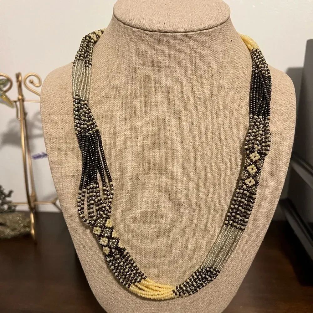African Zulu beaded short necklace